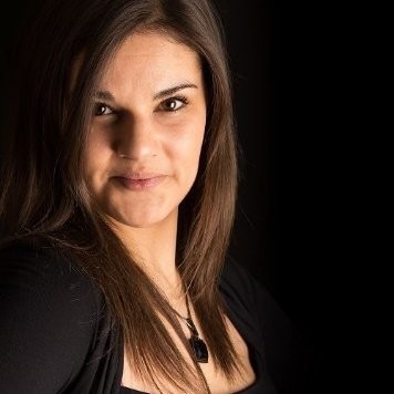 KateBarrett_headshot